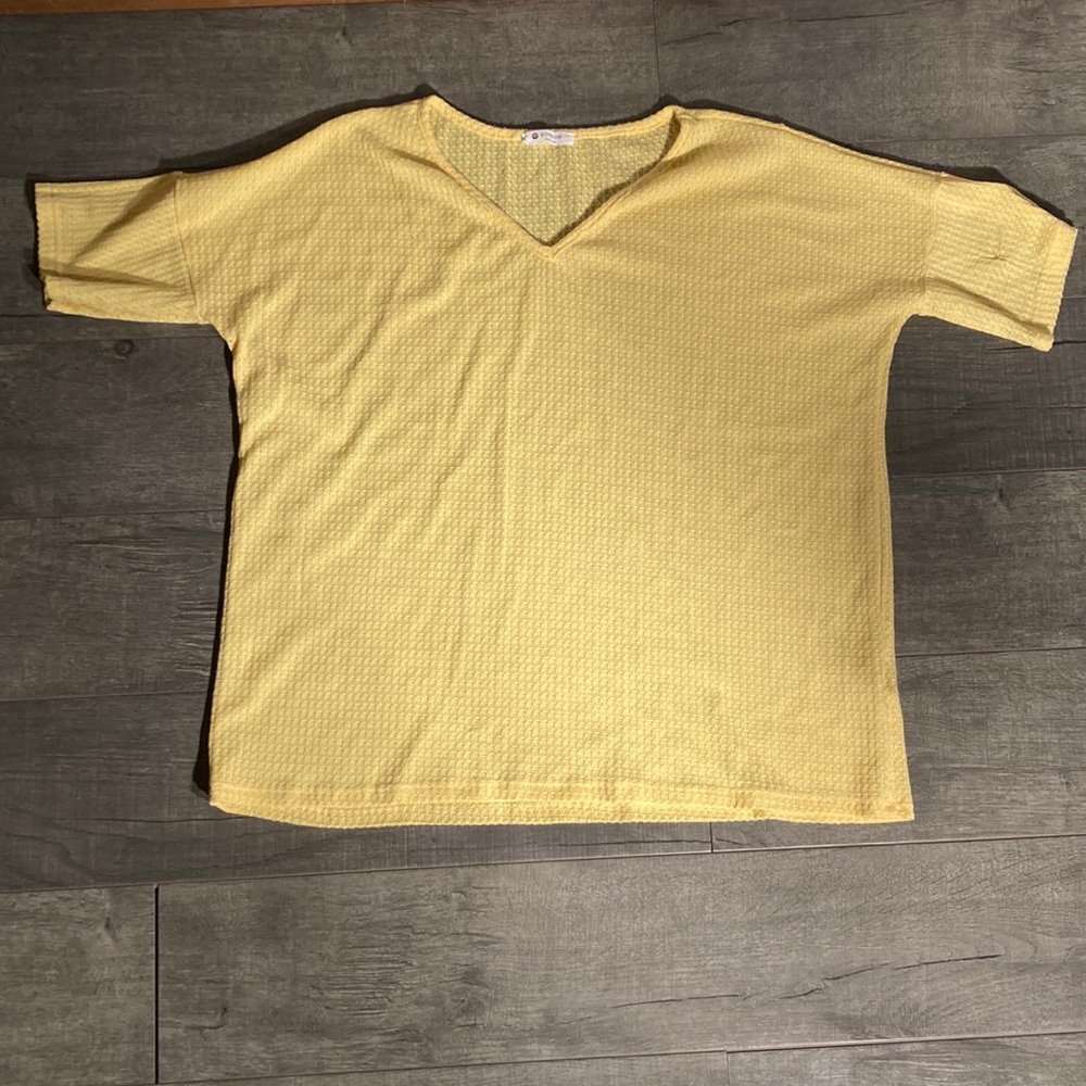 Short sleeve blouse